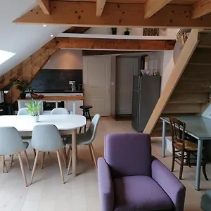 https://le-panorama-voiron.hotels-rhonealpes.com