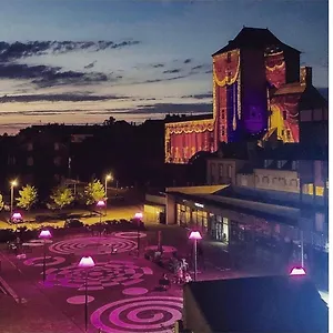 https://moulins-superbe-appartement-centre-ville.hotels-rhonealpes.com