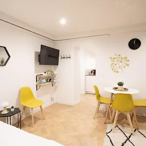 Apartamento Proche De L'arc Triomphe -2p, París